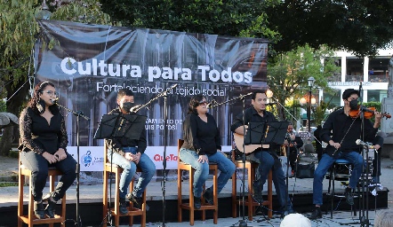  Coro Cantare.