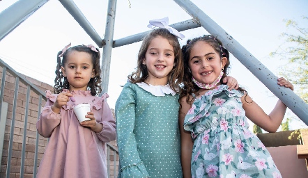  Martina, María Inés e Inés.