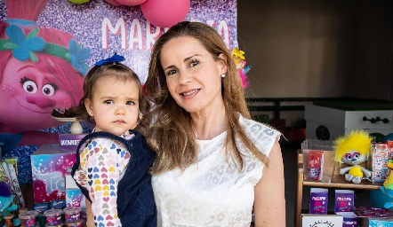  María José y Michelle Baeza.