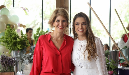  Lucía Álvarez y María José Hernández.