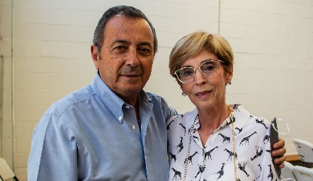  Ricardo Gaviño y Lili Cárdenas de Gaviño.