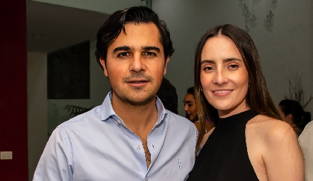  Javier Gómez y Ana Laura González.