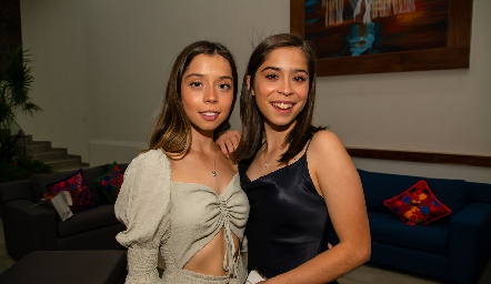  Natalia y Romina Gaviño.