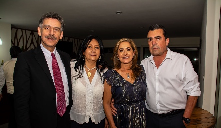  José Andrés Azcárate, Leticia Ruiz de Azcárate, Patricia Gaviño de Gómez y Javier Gómez Valle, abuelos de Cayetana.