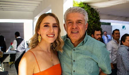  Ana Gaby con su papá Gustavo Ibarra.