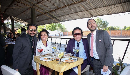  Gerardo Macías, Anilú Pérez, César Lozano y Mauricio Hernández.