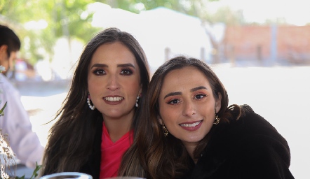  Daniela Castro y Sofía Prieto.