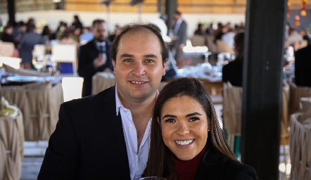  Mauricio Suarez y Juli Valle.