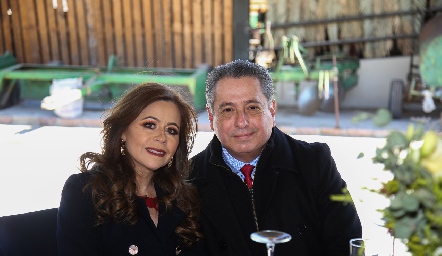  Katy Echeverría y Víctor Zepeda.