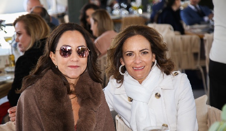  Ana Pérez y Daniela Coulon.