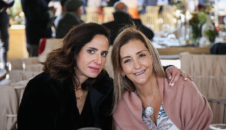  Iffy Güemes y Anilú Martí.