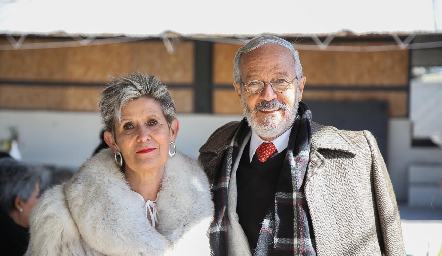  Lourdes y Felipe Ozuna.