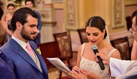  José Luis Hernández y Gaby González.