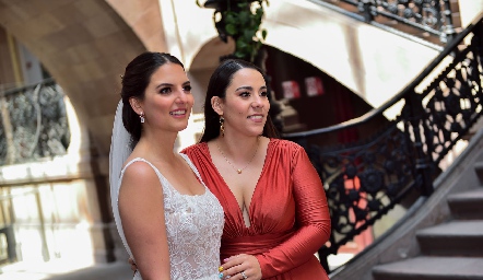  Gaby González y Mariela Narváez.