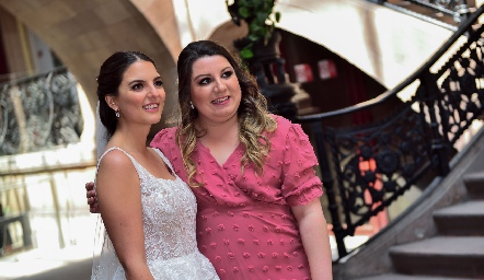  Gaby González y Cecilia Rodríguez.