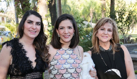  Lorena Matienzo, Emma Navarro y Emma Díaz de León.
