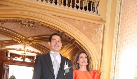  Tito Fernández con su mamá Pupi Foyo.