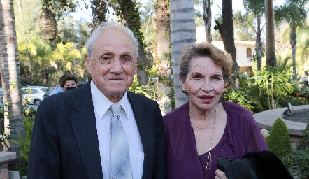  Jaime Galván y Olga de Galvan.