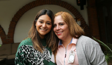  Sofi Córdova y Marisol Córdova.