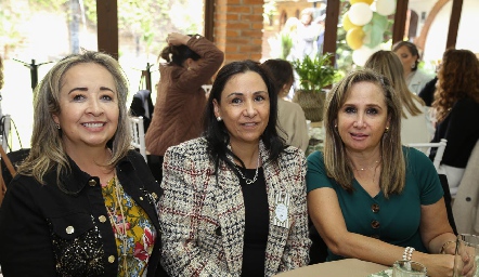  Martha Faz, Ana María Flores y Yuli Zermeño.