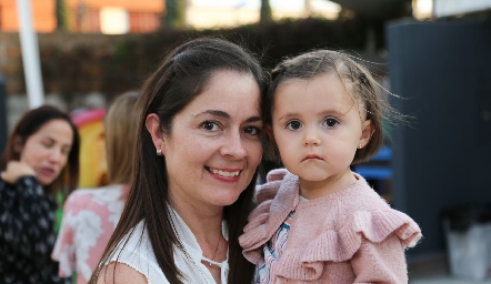  Nora de los Santos y Fernanda Díaz.