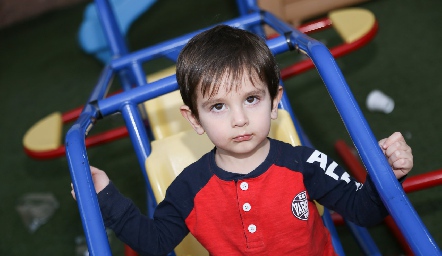  Alejandro.