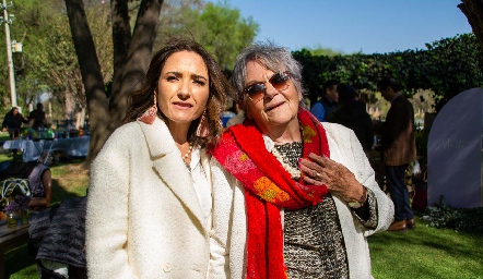 Marijó Abaroa con su mamá Raquel Bárcena.