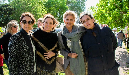  Fernanda Félix, Sofía Bárcena, Lourdes López y María Clara Abaroa.