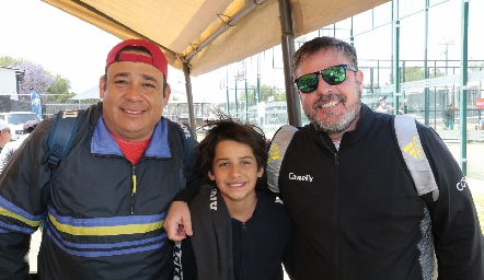  Emmanuel Guevara, Rodrigo Gómez y Héctor Morales.