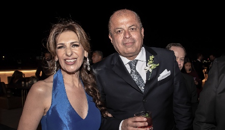  Mónica Celis y Ramón Moreno, papás de la novia.