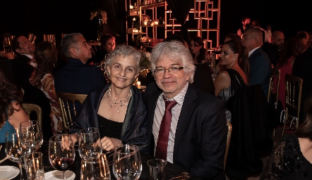  Irene Castañón y Alejandro de las Peñas.