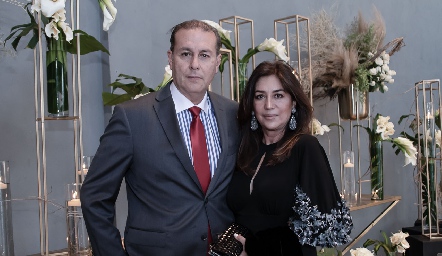  Guillermo Martínez y Verónica García.