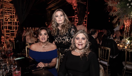  Oty Ruiz, Maricarmen Pérez y Alejandra Velázquez.