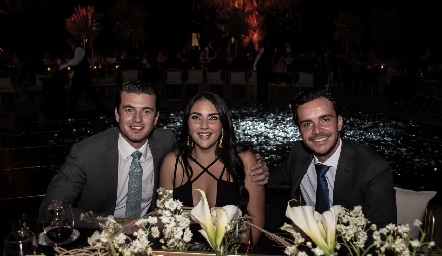  Alejandro Aranda, Andrea Rossel y Sebastián Safont.