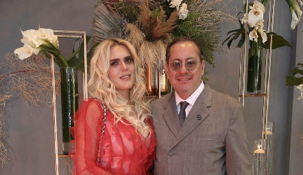  Angélica Hernández y Ricardo Briseño.