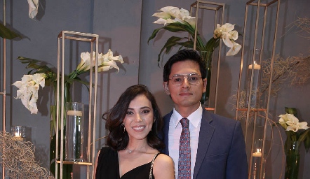 Alejandra Ramírez y Jeshua Escobar.