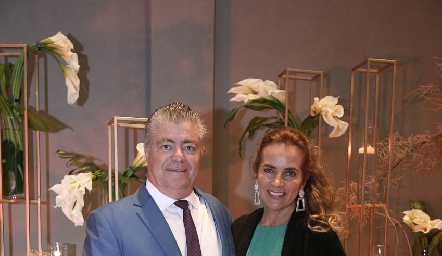  Roberto Lozano y Patricia del Bosque.