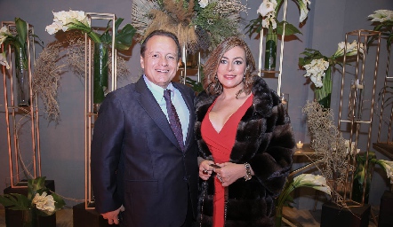  Juan Carlos Barrón y Mariana Azcargota.