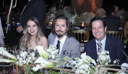   Valentina Treviño, José Ramón Servín y Carlos Soler.