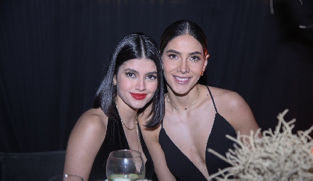  Ana Sofía Santoyo y Elsa Santoyo.