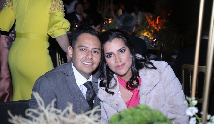  Óscar Álvarez y Nina Galarza.