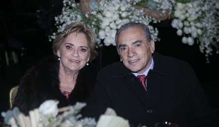  Martha Puente y Héctor Guerra.