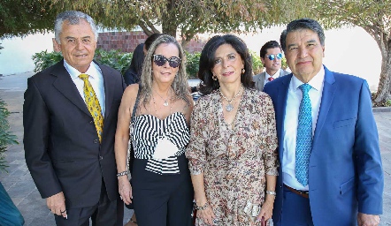  Javier Díaz de León, Amparo Lomelín, Adriana Díaz de León y Jesús Torres.