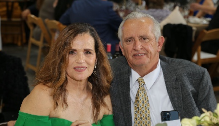  Rosa María Márquez y Armando Elizondo.