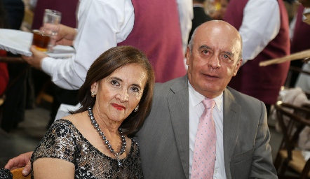  Angélica Valdez y Jesús Francisco Ramírez.