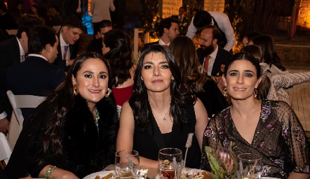 Rocío Quezada, Paty Otero y Alejandra Andere.