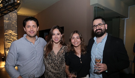  Roberto Fernández, Adriana Narváez, Jimena Vidaurre y Pablo Narváez.