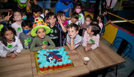 Cumpleaños Santiago Toranzo.