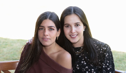  Ana Lucía Díaz Infante y Renata Castillo.
