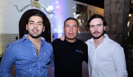 Juan Pablo Payán, Roberto Carlos y Mateo Guerra.